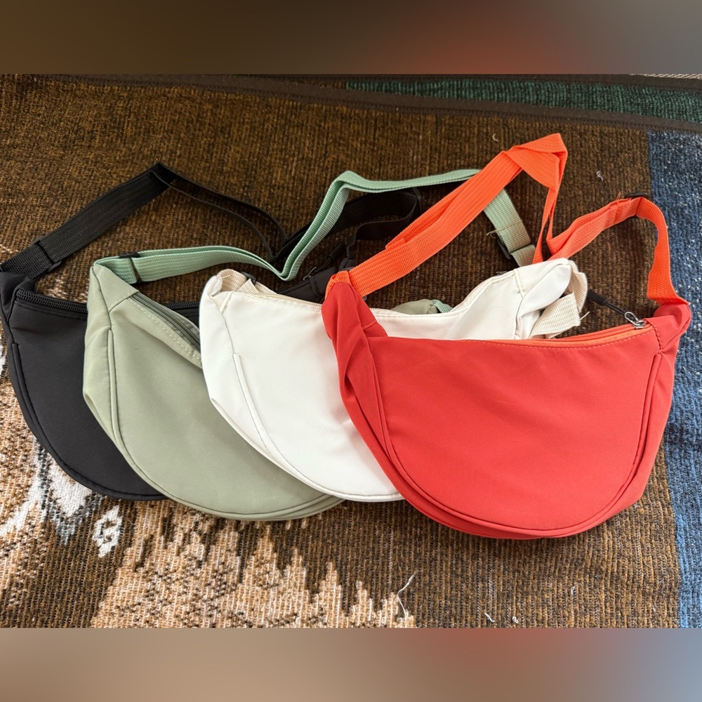 Stylish Women's Crossbody Bag - Red, White, Green
